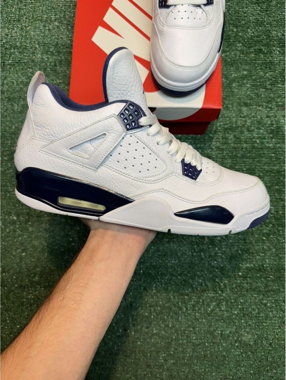 Jordan Retro 4 Columbia Size 12
